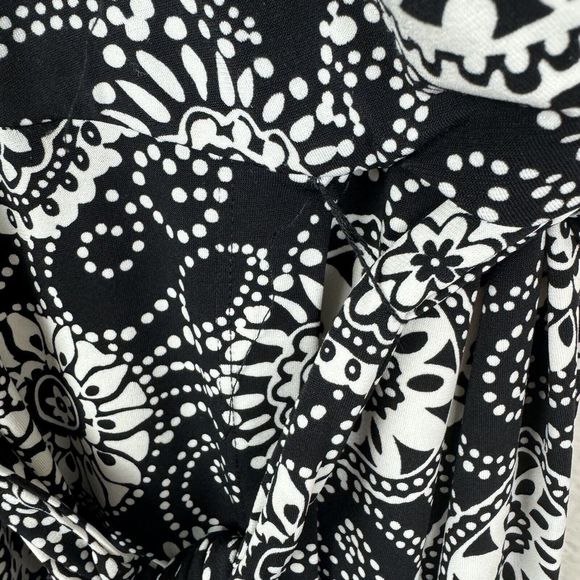 Harold’s Floral Mandala Midi Wrap Dress 3/4 Sleeve Black White 0 - Picture 6 of 16